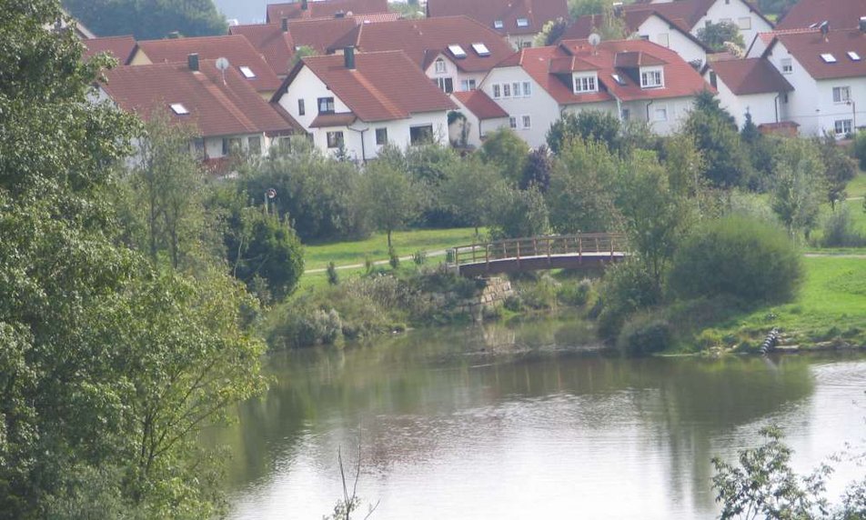 Brücke über den Seebach